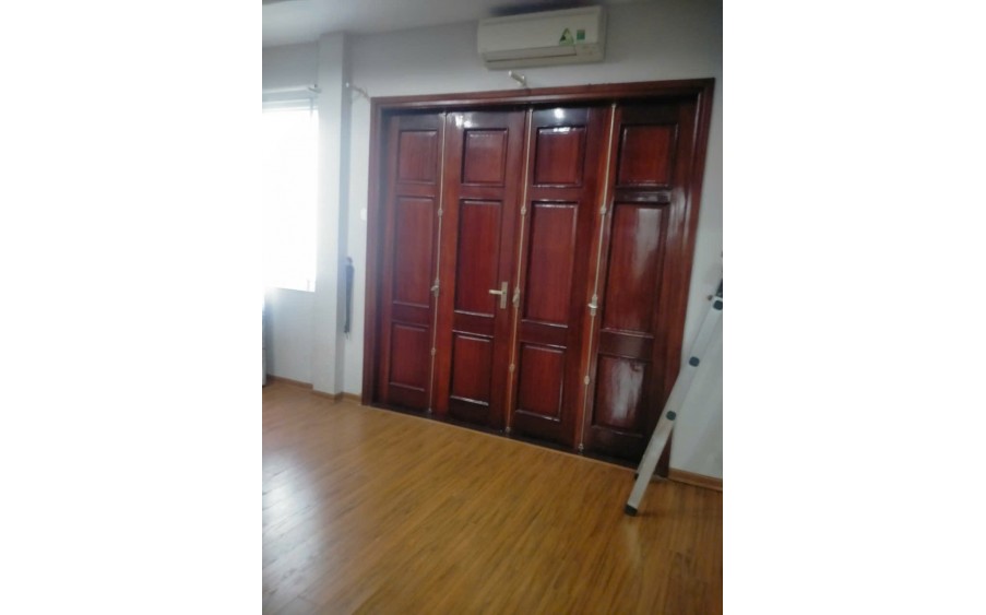 Cho thuê nhà KD VĂN PHÒNG, KẾT HỢP Ở LẠI Lạc Long Quân - Tây Hồ 55m x 6tầng, lô góc  , ô tô đỗ cửa